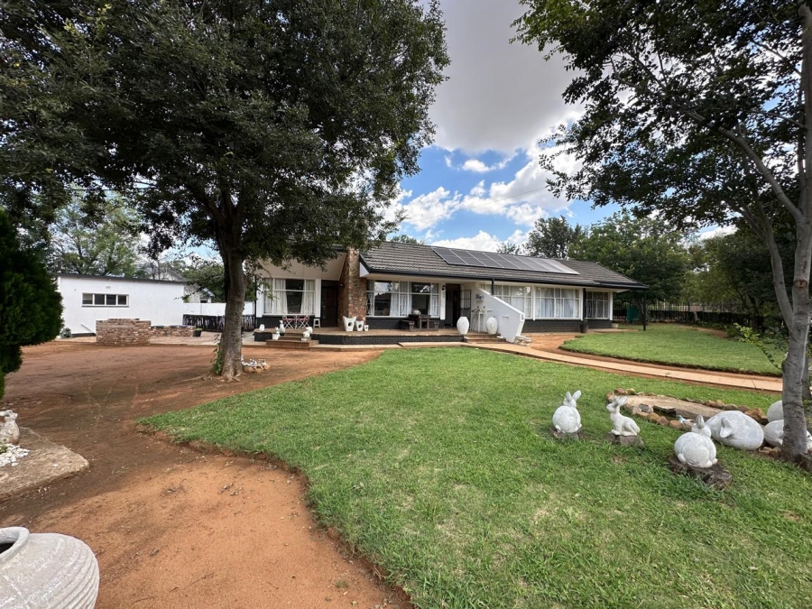 3 Bedroom Property for Sale in Wolmaransstad North West